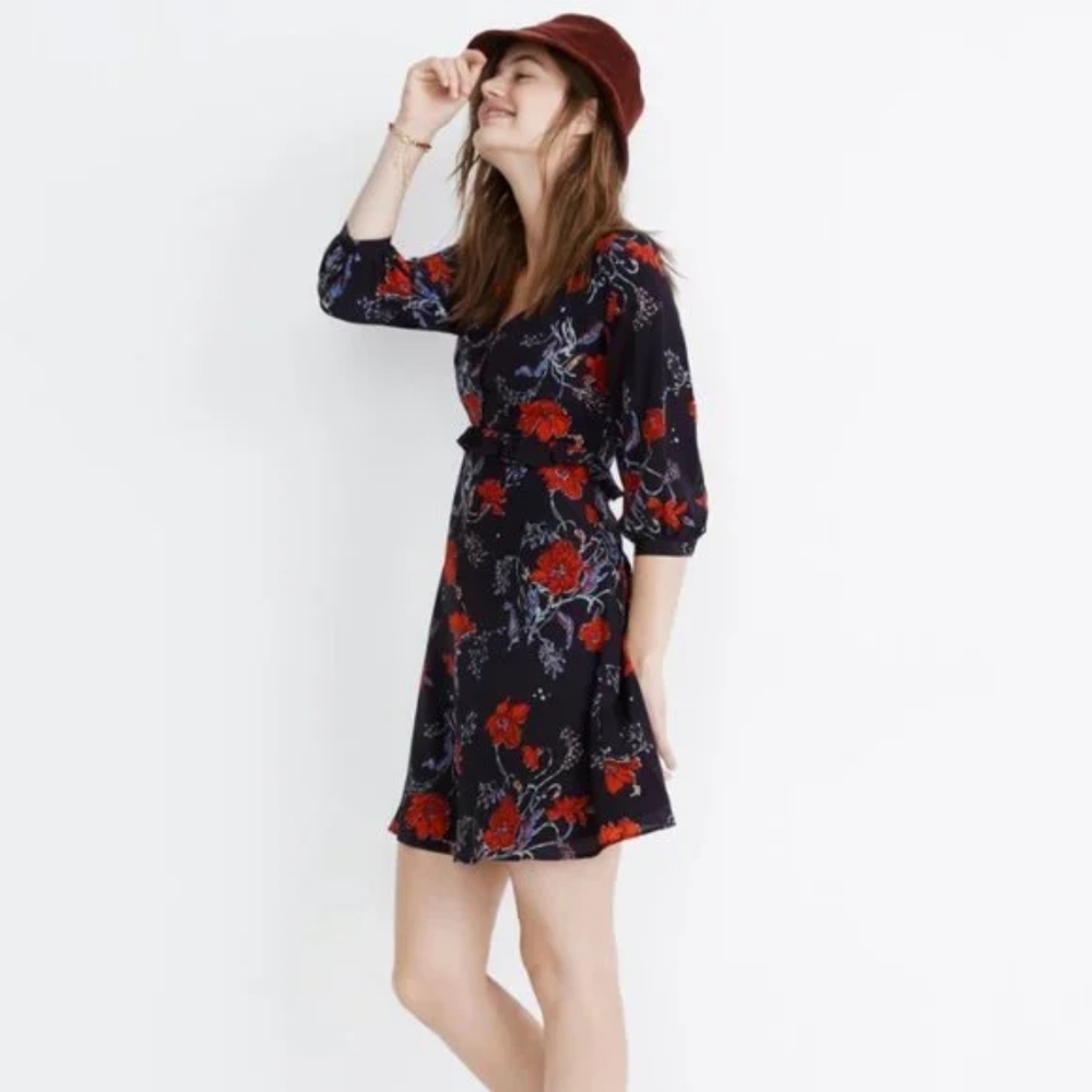 Maxwell black and red Windblown Poppies Silk Dress Size 0